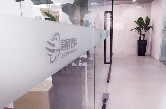 “财务自由”这碗“毒鸡汤”,劝你不要“先干为敬”!